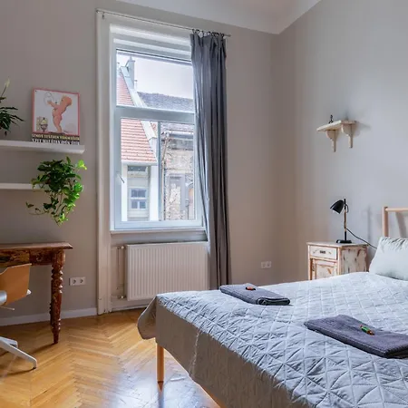 Budapestayz - Weiner Apartment Budapest