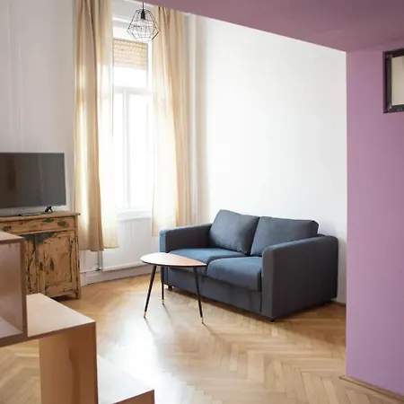 Budapestayz - Izabella * Budapest