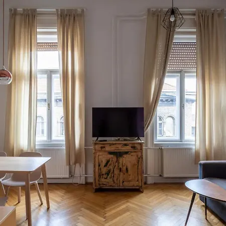 Budapestayz - Izabella Apartment