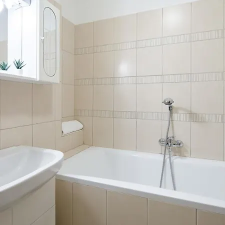 Apartment Central And Modern In Angels Street Budapest
