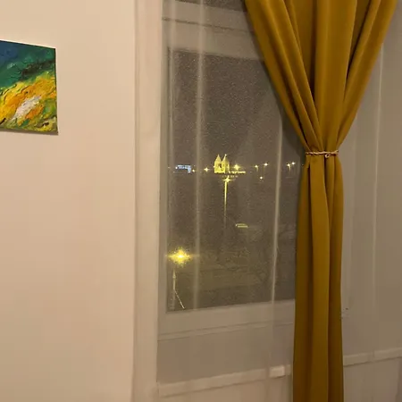 View - Center West Apartment *