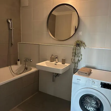 Apartament Modern Riverside With A Balcony And Garage