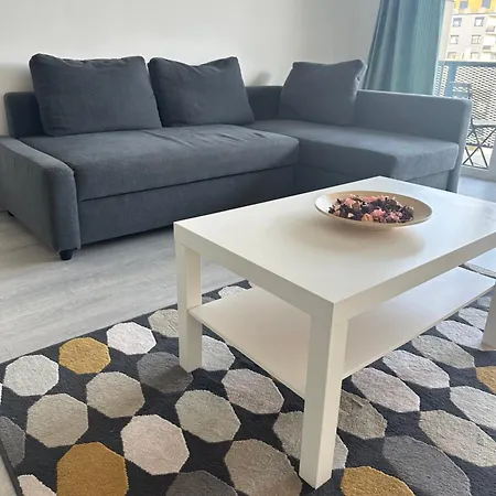 Apartament Modern Riverside With A Balcony And Garage