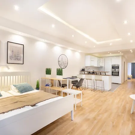 Downtown Nature Apartment