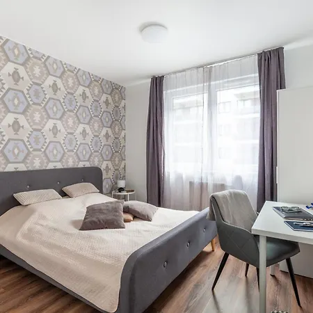 Bubbly Calm By Stn Apartment
