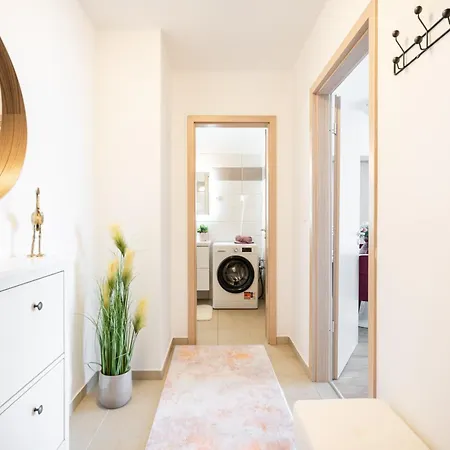 Need In Bp - Garage, Terraces, Aircon Apartamento Budapest
