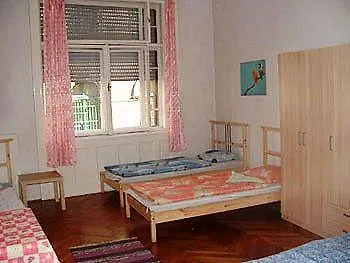 1st Hotell 2*