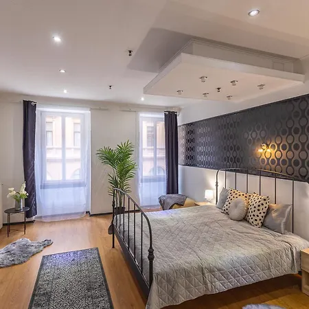 Vibes - 3 Bdrms Apartment Budapest