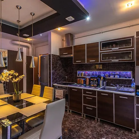 Apartment Vibes - 3 Bdrms Budapest
