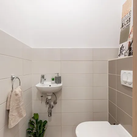 Apartment Bubbly Calm By Stn Budapest