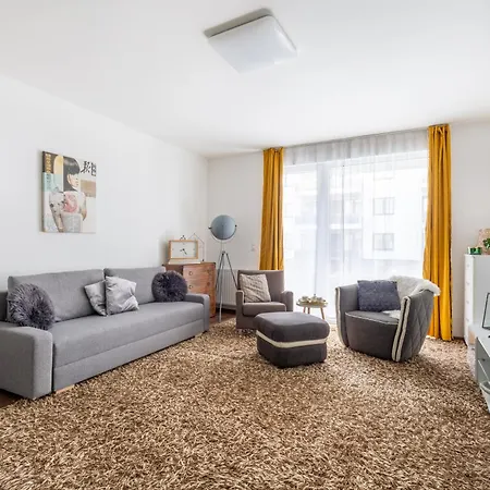 Apartment Bubbly Calm By Stn *