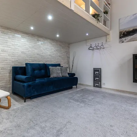 Apartment Eighth Wonder