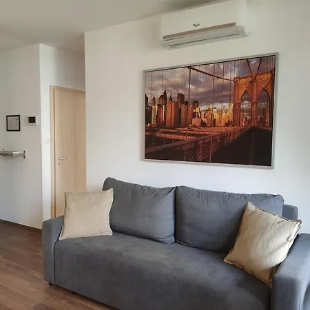 Aparthotel Corvin Center