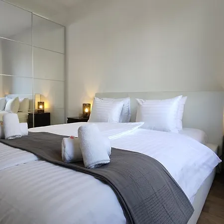 Aparthotel Corvin Center