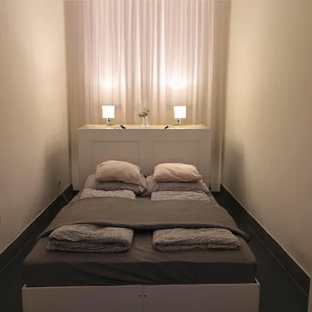 Modern Stylish 2 Bedroom Apartment Budapest