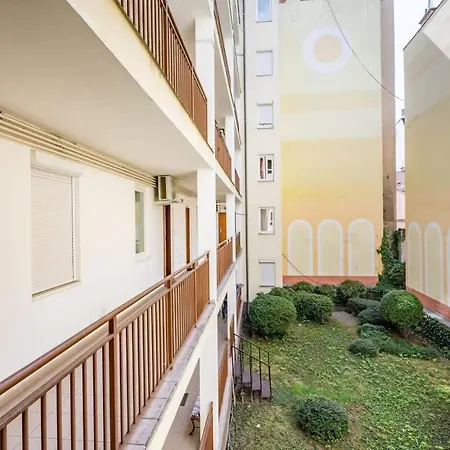 Convenient 2-room *