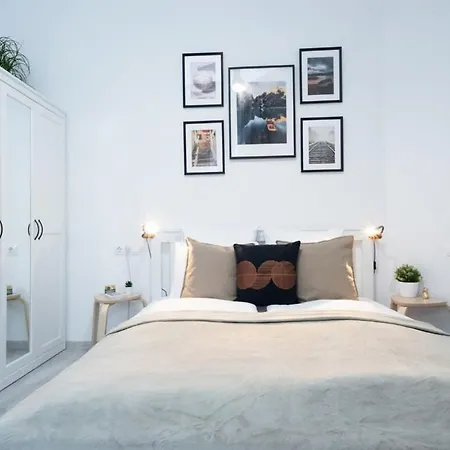 Apartment New At Exlusive Location *