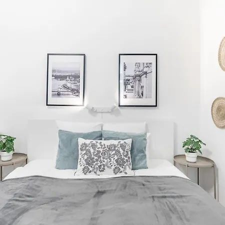 Ultra Modern For 3 Guests * Budapest