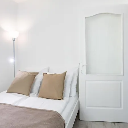 Convenient 2-room Apartment