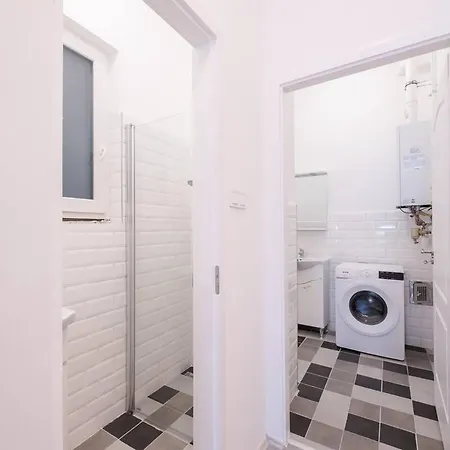Brand New And Modern Apartment Budapest