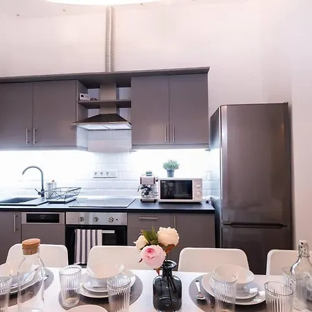 Apartment Brand New And Modern *