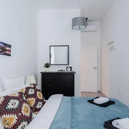 Apartment Brand New And Modern