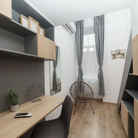 Cityscape Budget Kerepesi Apartment Budapest