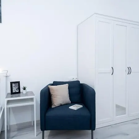 New At Exlusive Location Apartment