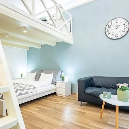 Comfy And Bright In The Center Apartment Budapest