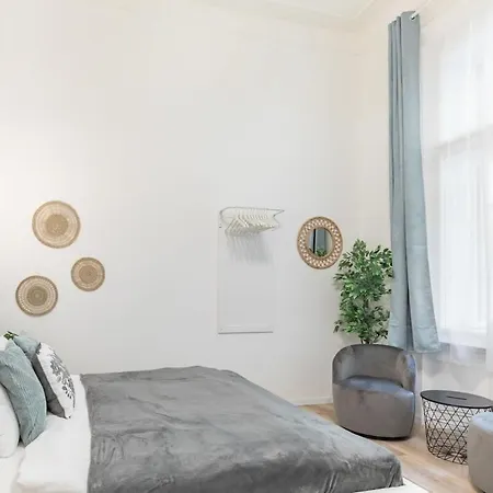Ultra Modern For 3 Guests Apartment Budapest