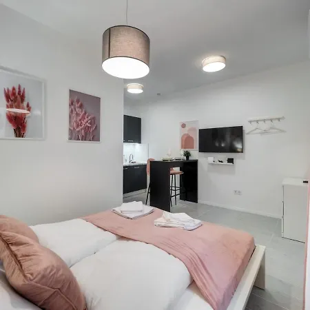 Cute With Ac Apartment