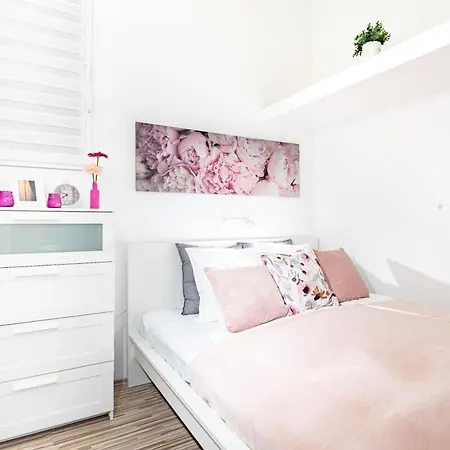 - Large - Comfy Apartament *