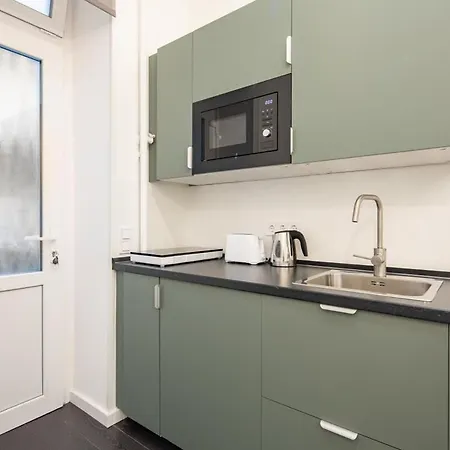 Apartment Mini - New - Elegant Downtown Retreat *