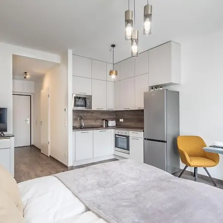 Apartment Modern Comfy Next To The River *