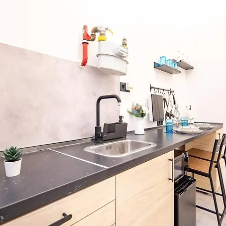 Apartment Cute Modern Getaway In The Heart Of The