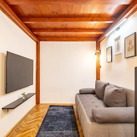 Cute Modern Getaway In The Heart Of The Budapest