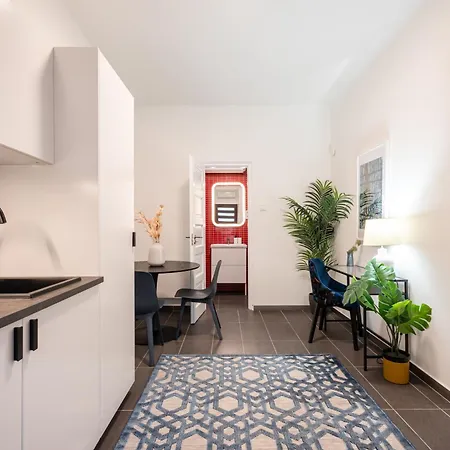 R10- Boutique Apartments, Location. By Bqa Apartment