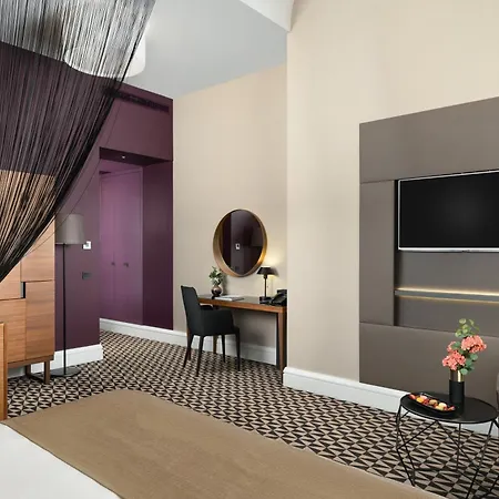 Hotel Moments By Continental Group