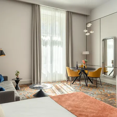 Hotel Moments By Continental Group 4*
