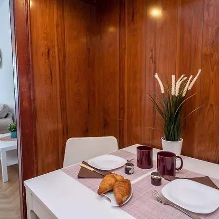 Convenient In The Heart Of Downtown