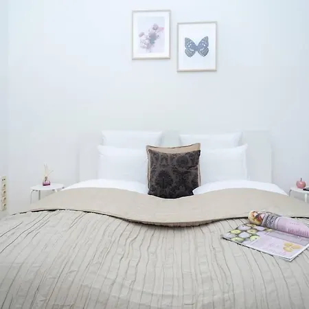 Convenient In The Heart Of Downtown Budapest
