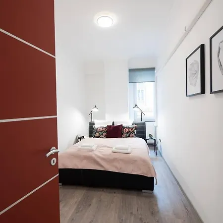 Appartamento Ultra Large With Ac And Balcony Budapest