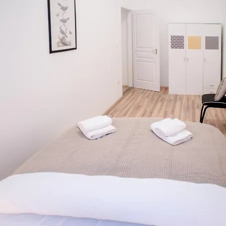 Very Spacious Ac * Budapest