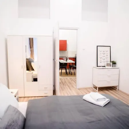 Apartment Very Spacious Ac