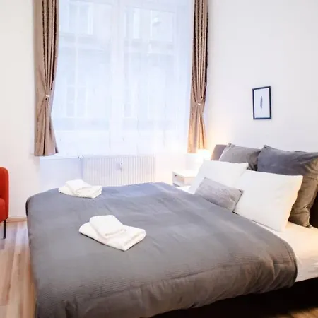 Apartment Very Spacious Ac *