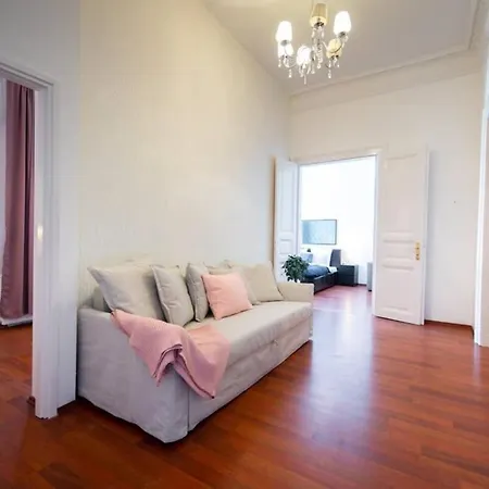 Apartment Very Convenient Large Ac Place