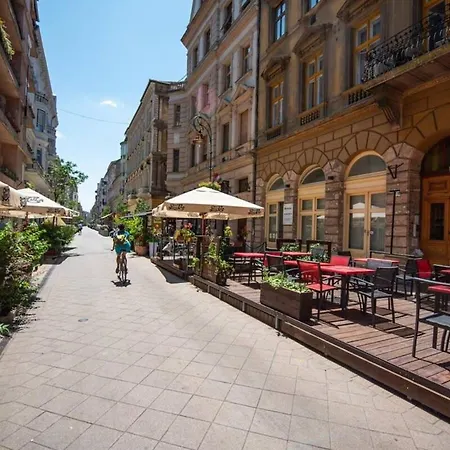Apartment Very Convenient Large Ac Place *
