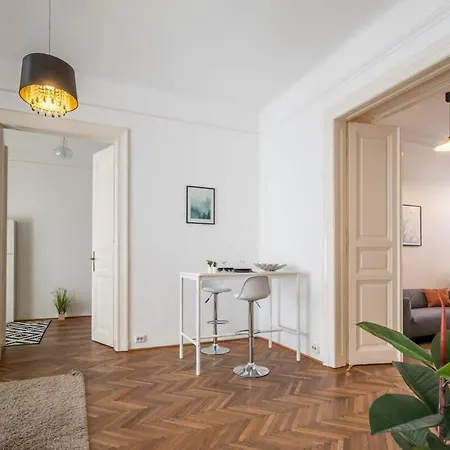 Spacious * Budapest