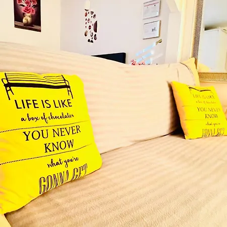 Chloe Apartment *