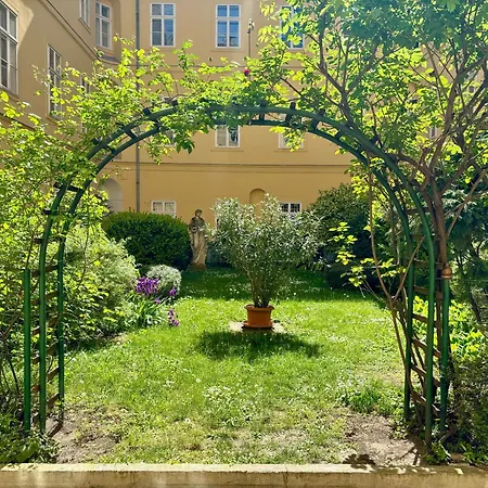 Chic & Zen * Budapest